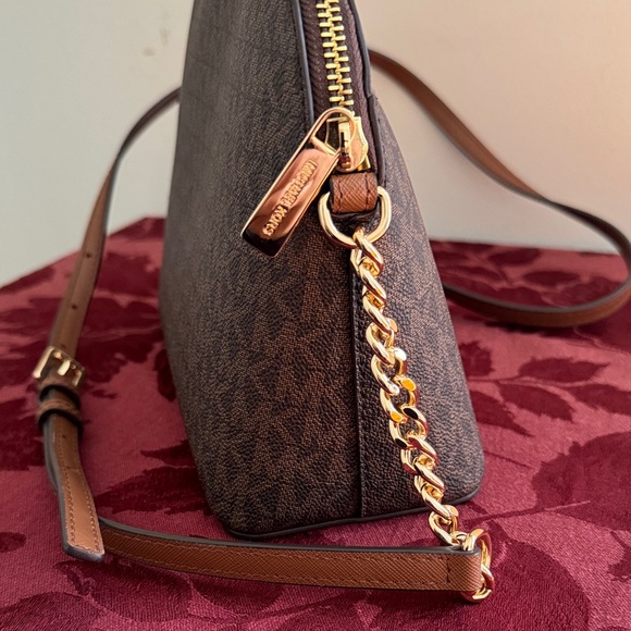 Michael Kors Jet Set Dome Crossbody • MK Signature Brown - Picture 10 of 11